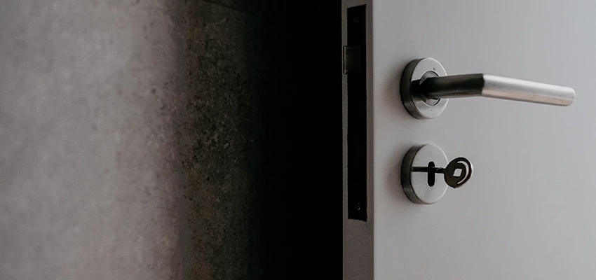 Front Door Handle Repair And Installation in McFarland, CA