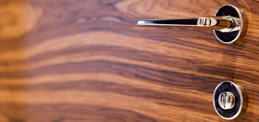 On Demand Locksmith For Key Fobs Repair in McFarland, California